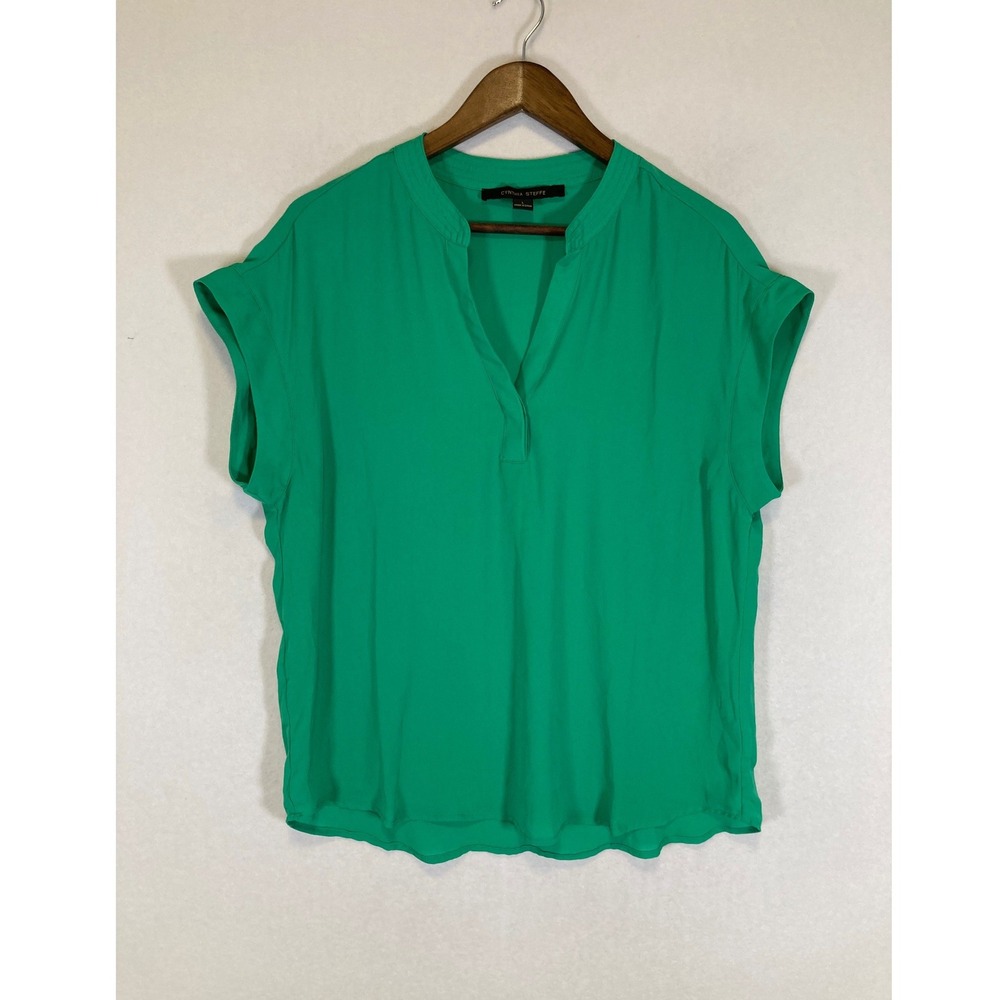 Business Casual Cynthia Steffe Womens Large Green Cap Sleeve Split Neck Blouse